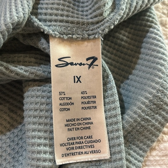 1X Bundlle Flannel and Thermal L/S shirts. Nearly New Warm and Soft - Picture 12 of 15